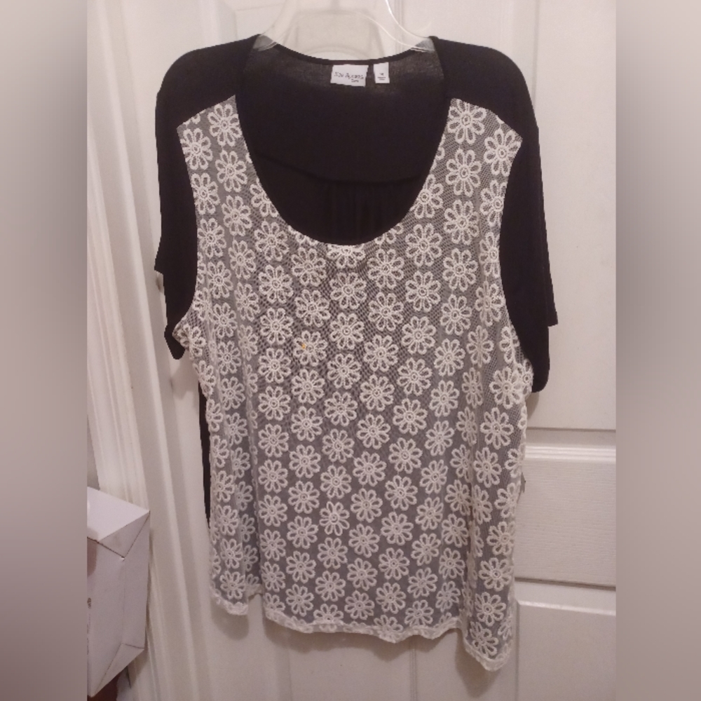 KIM ROGERS CURVY 1X BLACK W/ WHITE LACE TOP BLOUSE TUNIC SHIRT